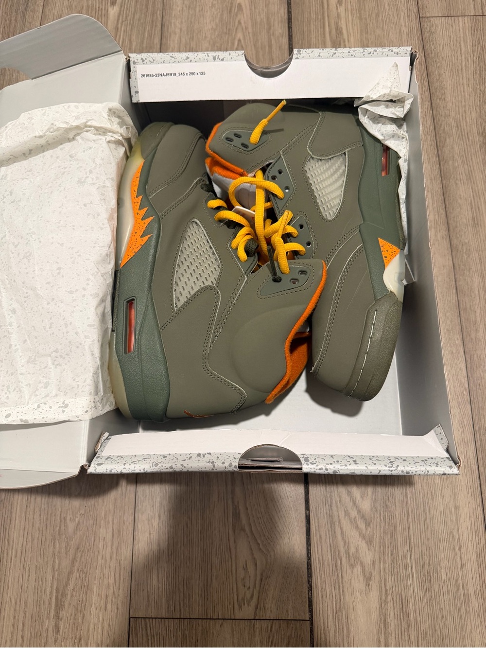 Jordan 5 olive men size 9.5
